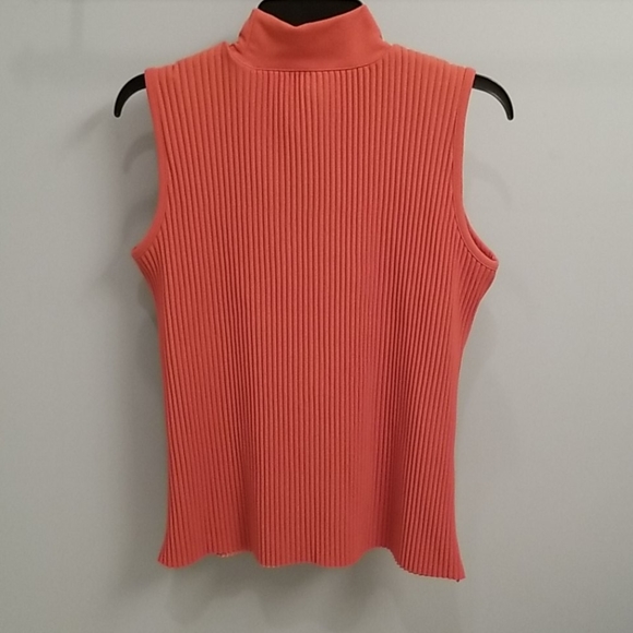 Marc New York Sleeveless Mock Neck in Size Large - Picture 9 of 10